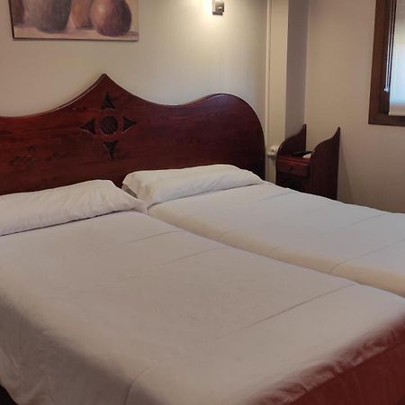 Hostal Suetxe Los Arcos Εξωτερικό φωτογραφία