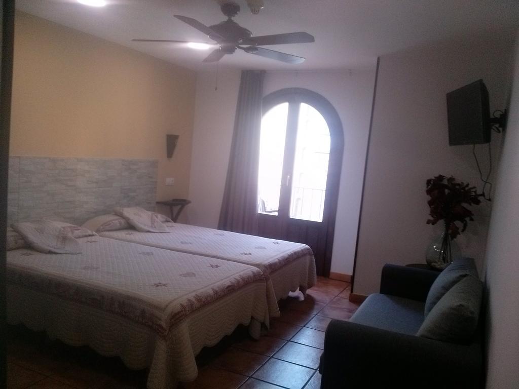 Hostal Suetxe Los Arcos Εξωτερικό φωτογραφία