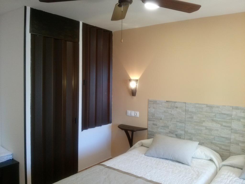 Hostal Suetxe Los Arcos Εξωτερικό φωτογραφία