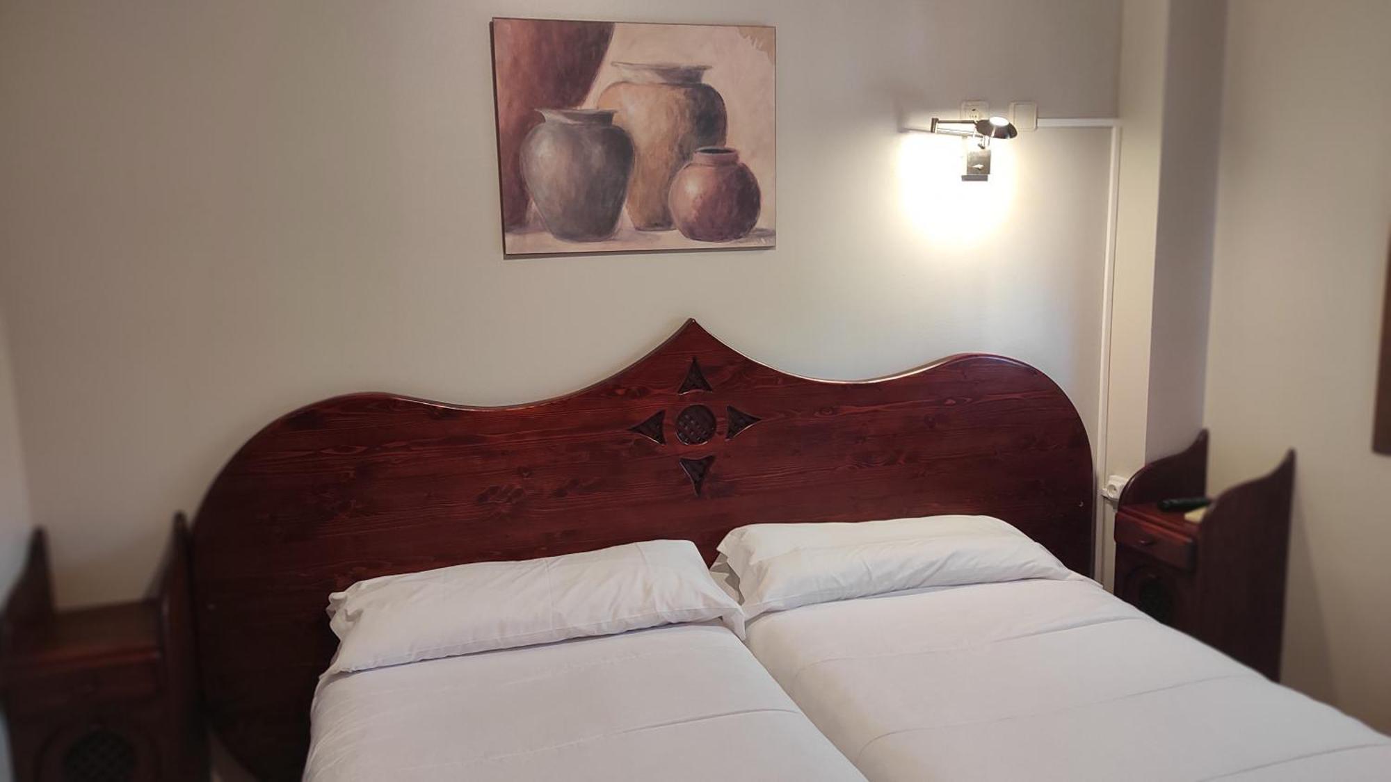Hostal Suetxe Los Arcos Εξωτερικό φωτογραφία