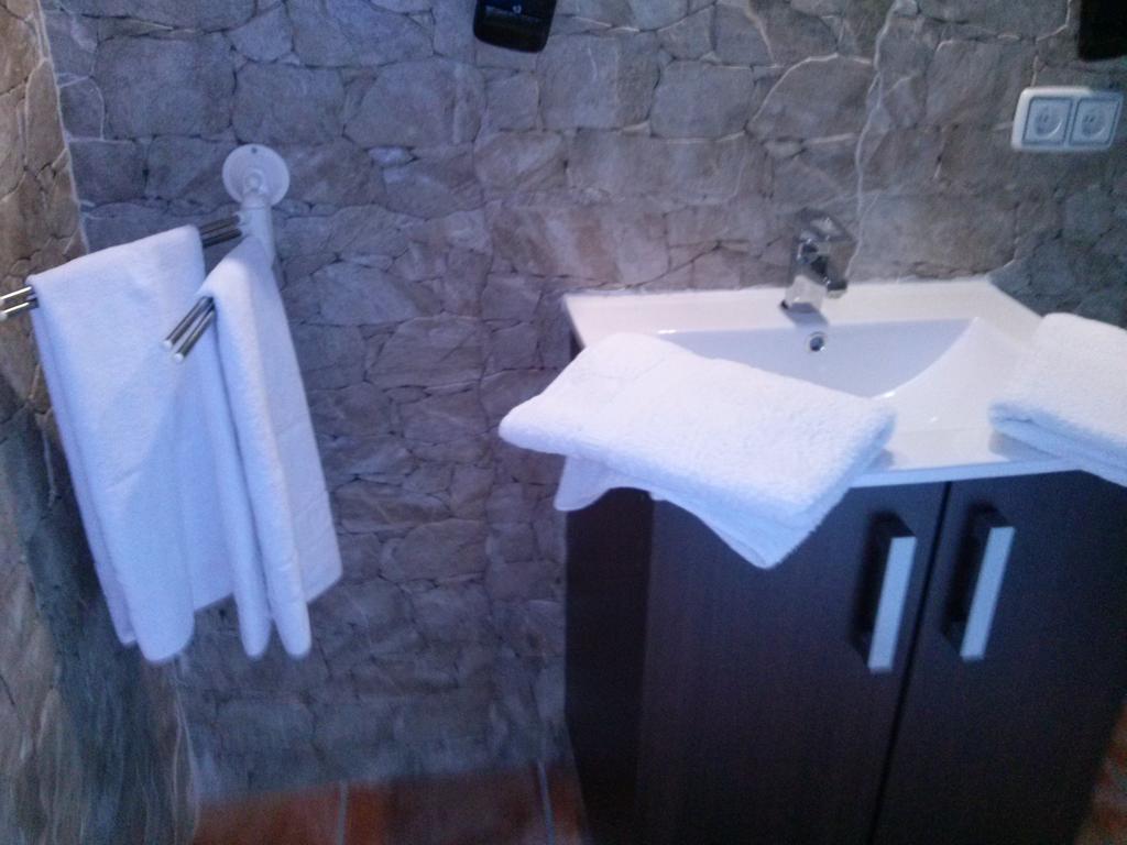 Hostal Suetxe Los Arcos Εξωτερικό φωτογραφία